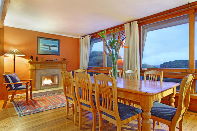 ad dining room 3 2 768x512