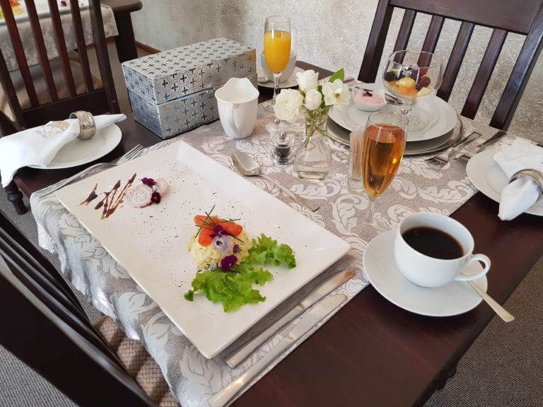 12 Breakfast 768x576