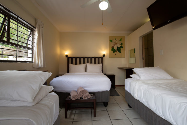 Room 1 1 768x512