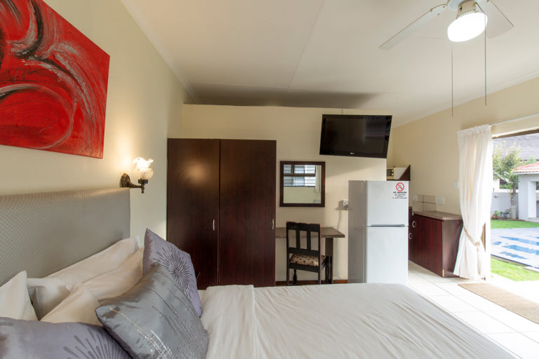 Room 6 2 1 768x512