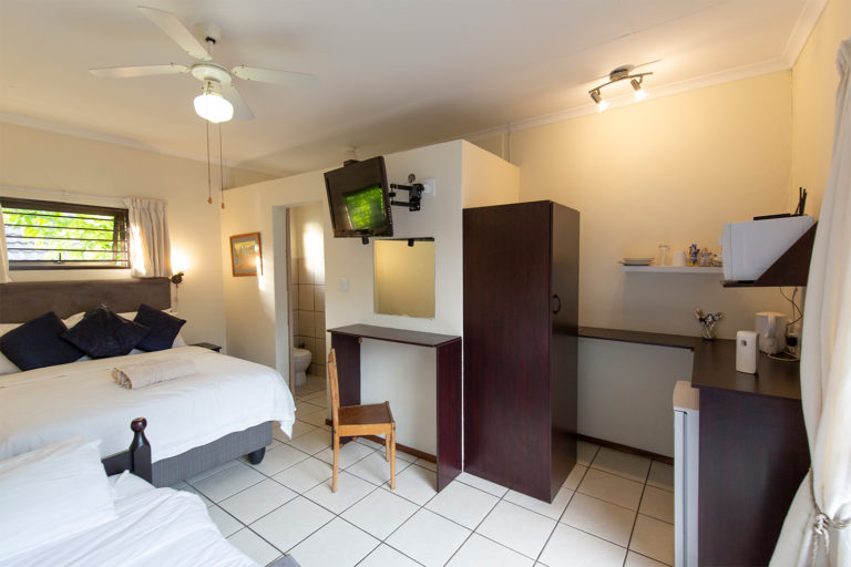 room 4 2 1 768x512