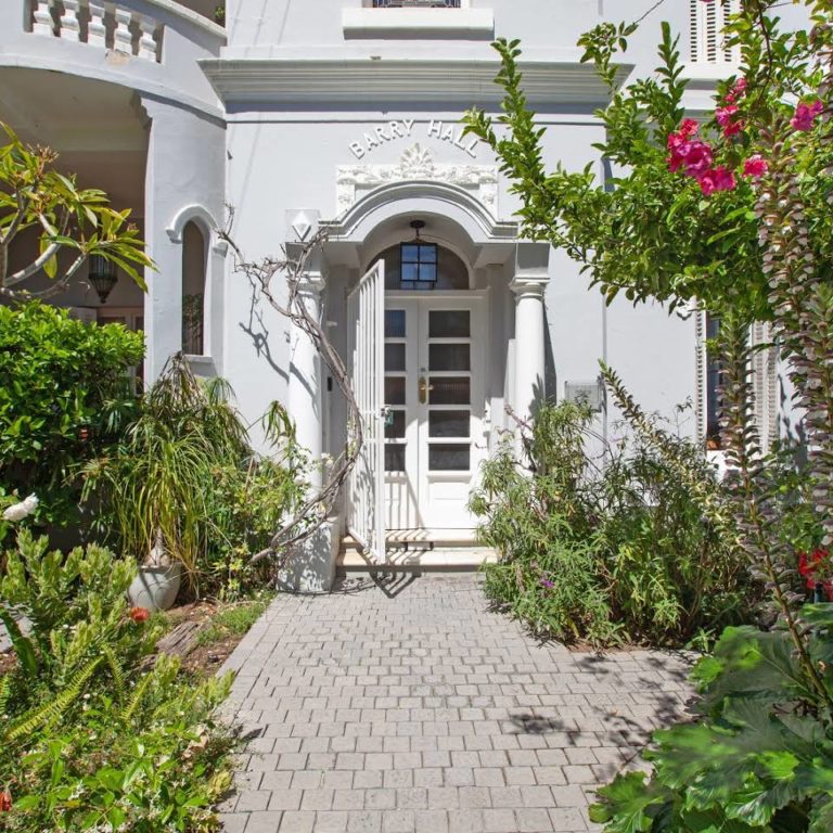 Front garden Barry Hall 768x768