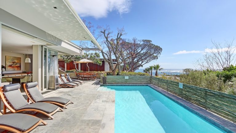 bw 2017 1 pool view 768x432